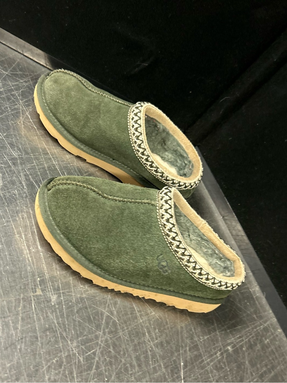Ugg Sandals Size 2 Girl